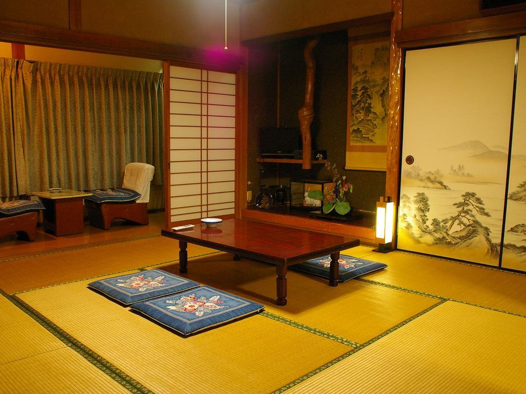 Nakasaya Hotel Kami  Buitenkant foto